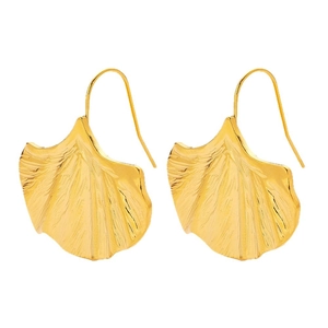 Boucles d'oreilles pendantes feuilles de ginkgo dorées avec texture détaillée