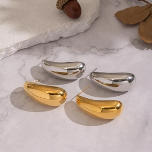 Polierte geometrische Tropfenohrringe aus Edelstahl in Gold und Silber Ausführung