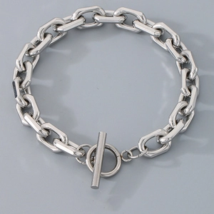 Handmade stainless steel O-chain bracelet with stylish silver OT toggle clasp closure