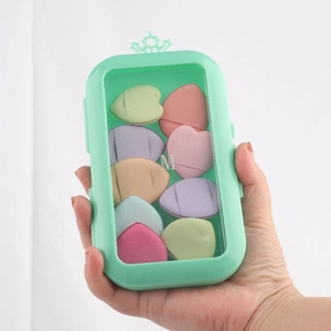 Portable mint green box set of multi-colored heart-shaped finger powder puffs