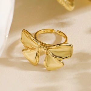 Exquisite 18K gold-plated bow-shaped open ring featuring a vintage minimalist aesthetic