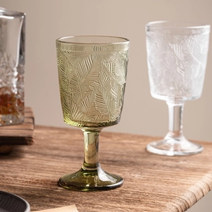 Retro Leaf Embossed Wine Glass Crystal Glass Goblet Elegant Drinkware For Champagne Water Home Party Luxury Style