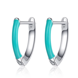 Eleganti orecchini a cerchio in argento con smalto blu tiffany dal design a forma di U