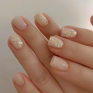 French Sweet Style Short Pink Glitter Press On Nails For Women Square Fake Nails With Laser Sequins Glossy Finish Wearable Manicure