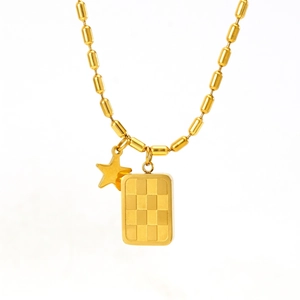 Collier En Acier Inoxydable Plaque Carrée À Damier Pendentif Étoile Plaqué Or Chaîne À Billes Cylindrique Tendance Pour Femmes