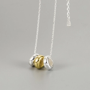Minimalist S925 sterling silver triple ring pendant necklace in gold and silver finish