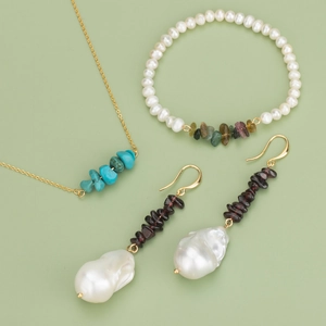 Natural crystal stone and freshwater pearl jewelry set with necklace bracelet and earrings