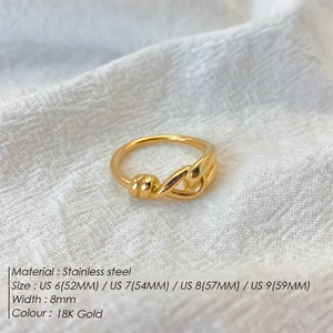 Anello in acciaio inossidabile da donna con design a nodo e finitura in oro 18K