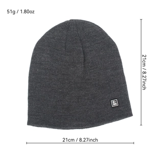 Dark grey knitted beanie with logo patch, 21x21cm size and 51g lightweight warmth