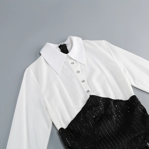 Détails d'un chemisier pour femme avec taille à paillettes et boutons style diamantés