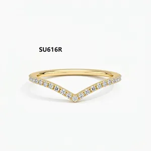 Minimalist S925 silver golden chevron ring with sparkling moissanite pavé stones