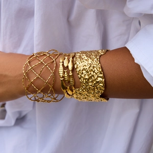 Minimalist 18K gold plated stainless steel hammered texture open cuff bracelet for women