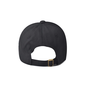Vue arrière de la casquette de baseball en coton avec sangle réglable et boucle