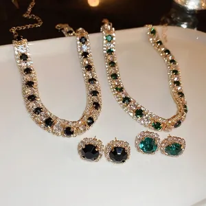 Parure De Bijoux Rétro Élégante Pour Femmes Collier Choker Rond En Cuivre Avec Strass Et Boucles D Oreilles