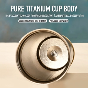 Top view of 830ml pure titanium double-layer vacuum insulated water bottle with Ti mark
