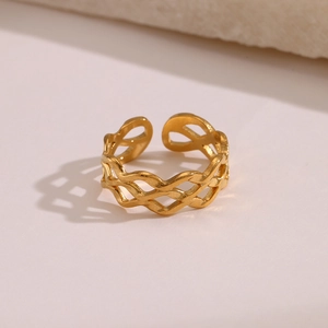 Bague ajustable minimaliste plaquée or 18K avec motif de vagues tissées en acier inoxydable