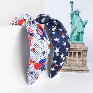 Détail de serre-têtes du Jour de l'Indépendance avec motifs drapeau USA et strass