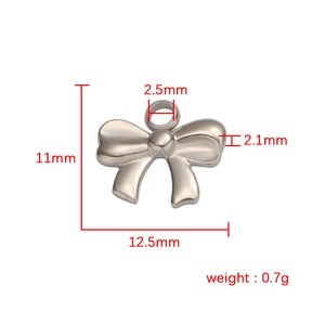 Silver steel bow pendant details with 12.5x11mm size and 0.7g weight specifications