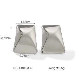 Detailed size specifications of silver irregular geometric stainless steel earrings