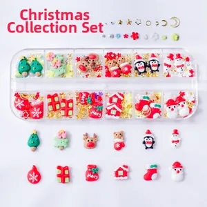 Detailansicht der 12-Fach-Box mit weihnachtlichen Resin-Nagelkunst-Anhängern