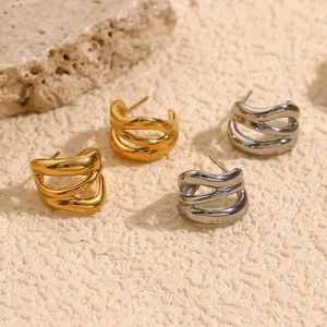 Minimalist 18K gold and silver plated stainless steel earrings with hollow streamline design