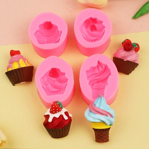 Lot de 4 moules détaillés en silicone rose pour décors de cupcakes et glaces en fondant