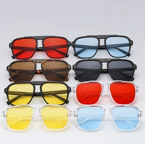 Retro oversized aviator sunglasses for men and women featuring colorful UV400 lenses