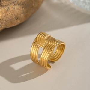 Minimalist 18K gold wave textured open ring with a multi-layer streamlined design