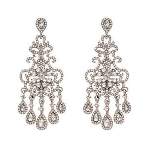 Sparkling silver chandelier earrings with water drop tassels and ornate diamond pattern