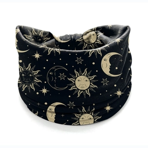 Bandeau large noir bohème avec motifs célestes de soleil, lune et étoiles dorés