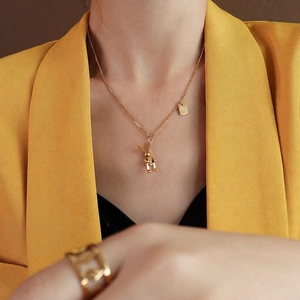Collana con Pendente a Coniglio Robot Meccanico in Acciaio al Titanio Moda Individuale Oro Argento Catena di Giunzione Collana Girocollo Gioielli