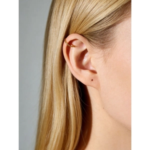 Elegant gold C-shaped ear cuff for women in a minimalist s925 silver non-pierced design