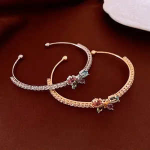 Bracelet jonc papillon en zircon avec pierres colorées en finitions doré et argenté