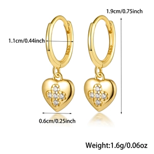 Detailed size specifications of S925 silver clover heart earrings with dimensions and weight