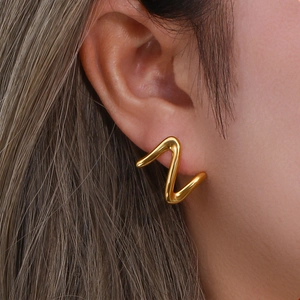 Chic gold-plated stainless steel Z-shape geometric stud earrings for a modern look