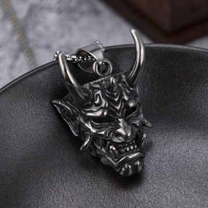 Retro stainless steel samurai mask pendant necklace with vintage silver finish