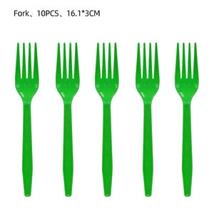 Set of five green plastic forks for soccer parties, measuring 16.1x3cm for 10pcs pack