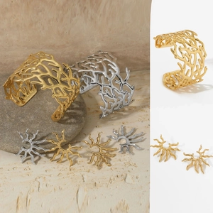 Tree Root Branch Texture Cuff Bracelet And Sun Starburst Stud Earrings 316 Stainless Steel Minimalist Jewelry For Women