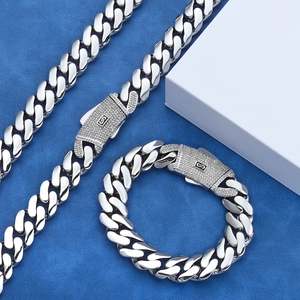 Zilveren Cubaanse kettingset met halsketting en armband met strass-ingelegde S-sluiting