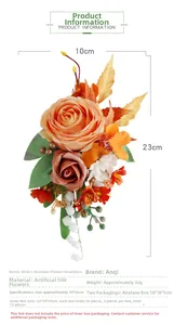 Détail de la fleur d'épaule en soie faite main, dimensions 10x23cm, pour mariage et fête
