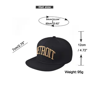 Guide des tailles montrant 56-60cm et détails de broderie DETROIT sur casquette coton