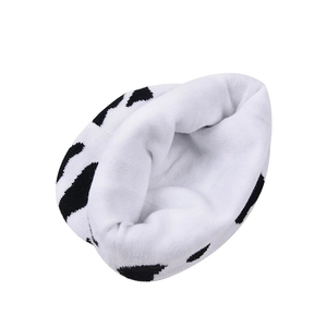 Bonnet en tricot imprimé vache pour l'hiver avec motif jacquard épais et chaud