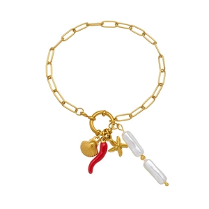 Bracciale a catena dorata con ciondoli a conchiglia, stella marina, peperoncino e perle