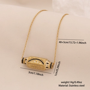 Dettaglio del ciondolo cilindrico Evil Eye con specifiche su catena in acciaio inossidabile