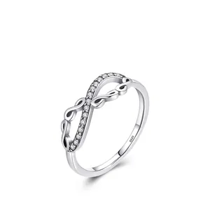 Elegant S925 sterling silver infinity ring with sparkling cubic zirconia pavé setting