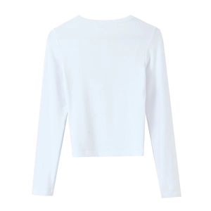 Vue arrière d'un t-shirt blanc à manches longues avec col rond classique pour femmes