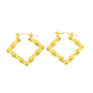 Boucles d'oreilles créoles carrées en titane doré avec texture de bambou rétro