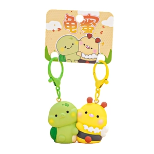 Cute cartoon turtle and bee resin keychain charms for couples and backpacks