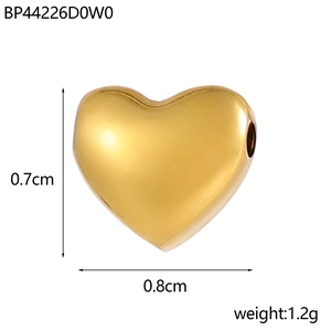 Polished 18k gold heart bead for DIY jewelry making with dimensions 0.8cm x 0.7cm