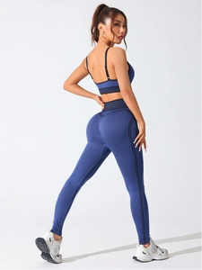 Ensemble de yoga bleu marine sans couture avec brassière et legging taille haute dos